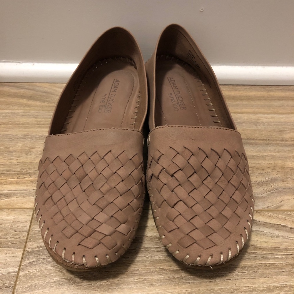 Adam Tucker Loni Wedge Flat Cipria Nubnuc Brown